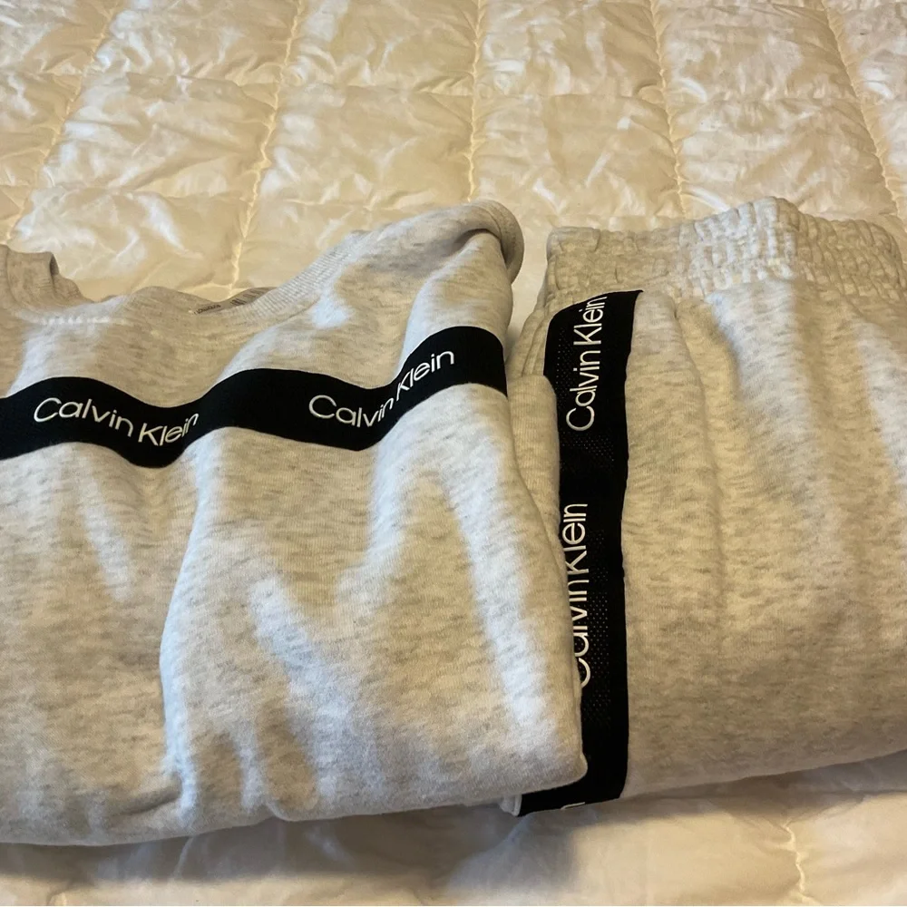 Calvin Klein performance Light Gray Lounge Pants - Picture 2 of 9